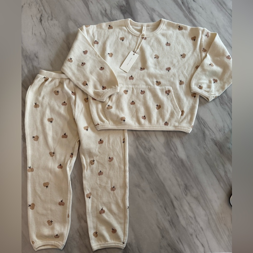 NWT Quincy Mae Pumpkins Waffle Set 4-5y